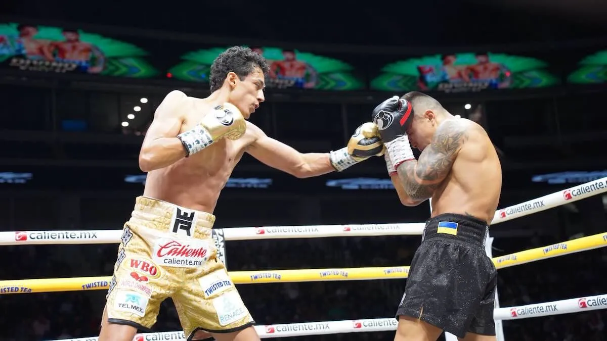 Rafael Espinoza vs Arnold Khegai 12 Rafael Esñinoza vs. Arnold Khegai (Cortesía: Zanfer Boxing)