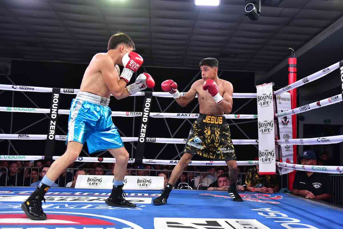 Antonio Gitano Romero VS Jesús Cavazos (Fotos: ContendersMx)