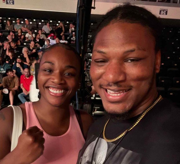 Claressa Shields y Pryce Taylor Claressa Shields y Pryce Taylor