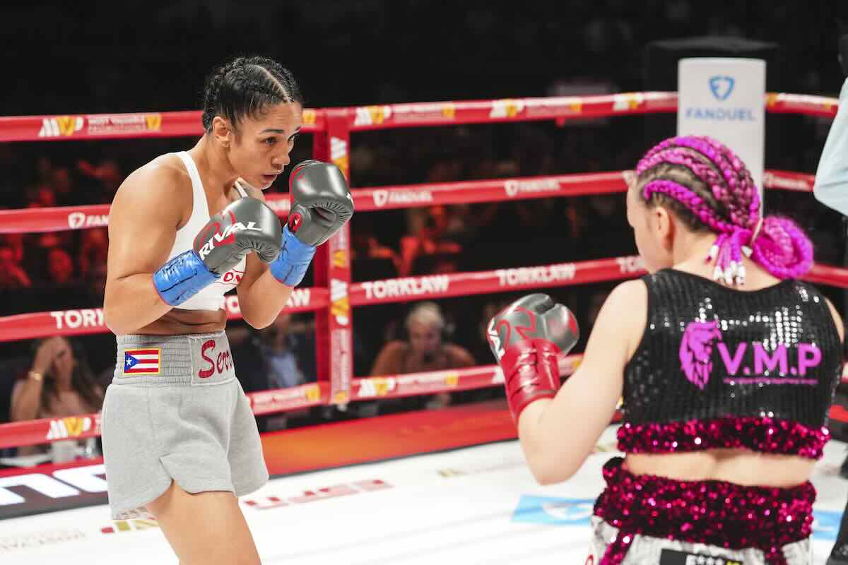 Amanda Serrano Izquierda vs Cheyenne Hanson