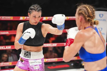 STEPHANIE HAN DERROTA A HOLLY HOLM STEPHANIE HAN DERROTA A HOLLY HOLM (Crédito: Cooper Neill / Most Valuable Promotions)