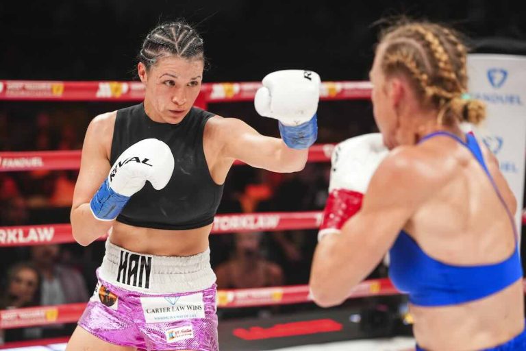 STEPHANIE HAN DERROTA A HOLLY HOLM STEPHANIE HAN DERROTA A HOLLY HOLM (Crédito: Cooper Neill / Most Valuable Promotions)