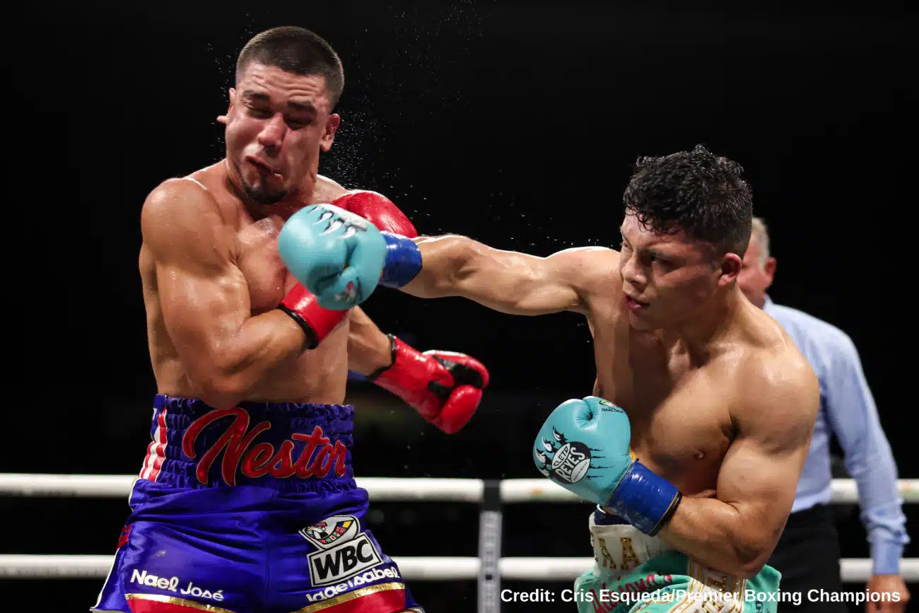 Isaac-Cruz-vs-Nestor-Bravo Néstor Bravo vs Isaac Cruz (Cortesía de Cris Esqueda/ Premier Boxing Champions)