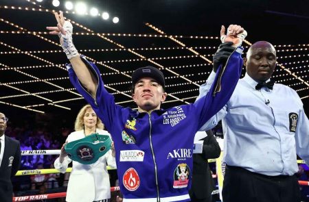 Steven Navarro (Top Rank)