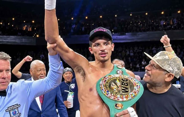 Sebastián "La Torre Infernal" Fundora (WBC)