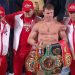 Canelo con cinturones